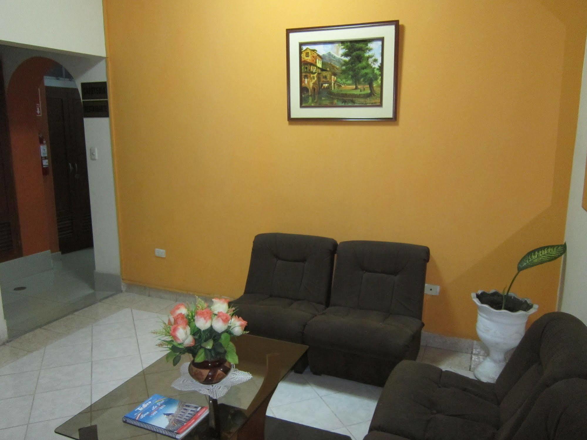 Hotel Plaza Trujillo Luaran gambar