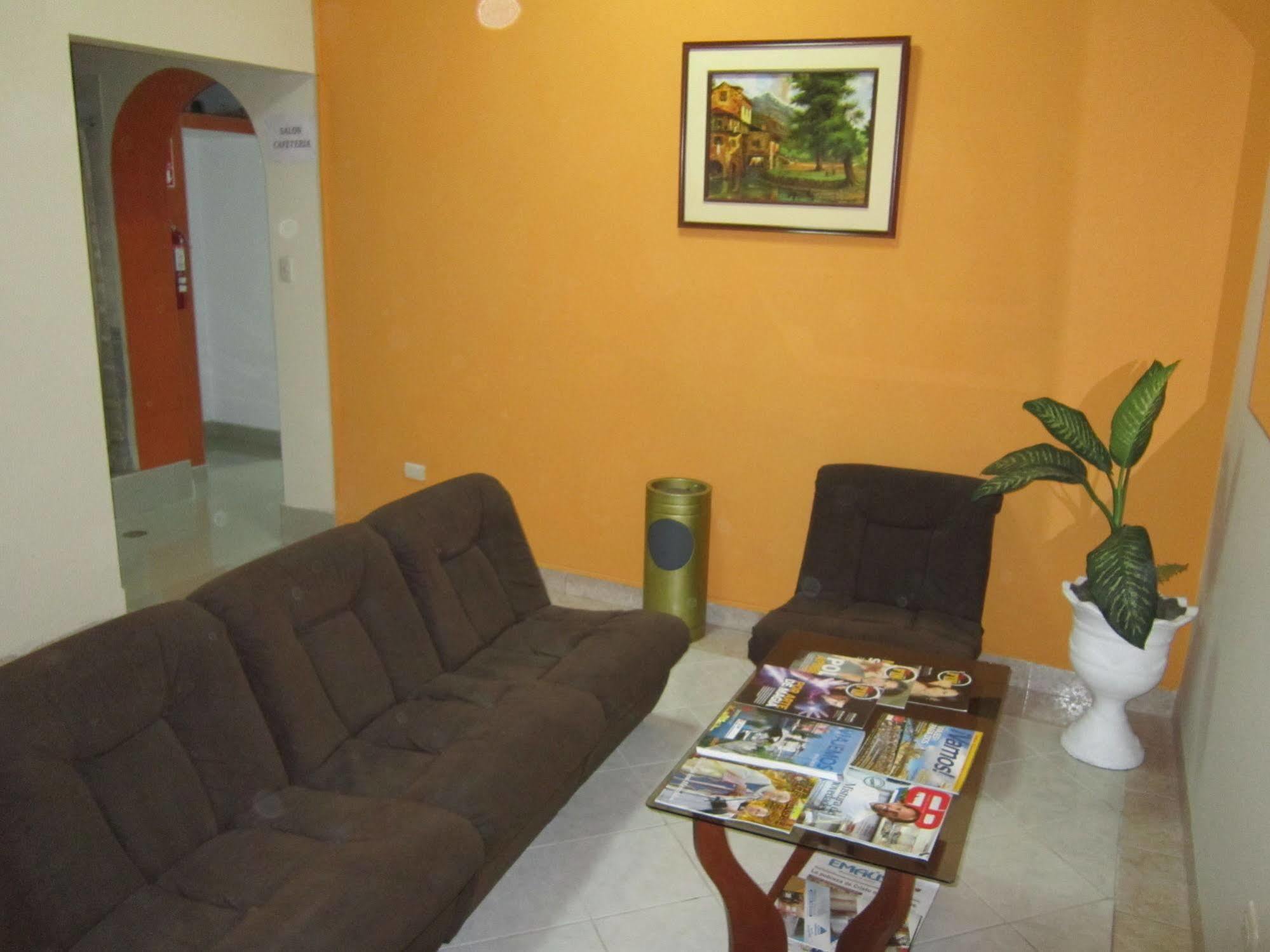 Hotel Plaza Trujillo Luaran gambar