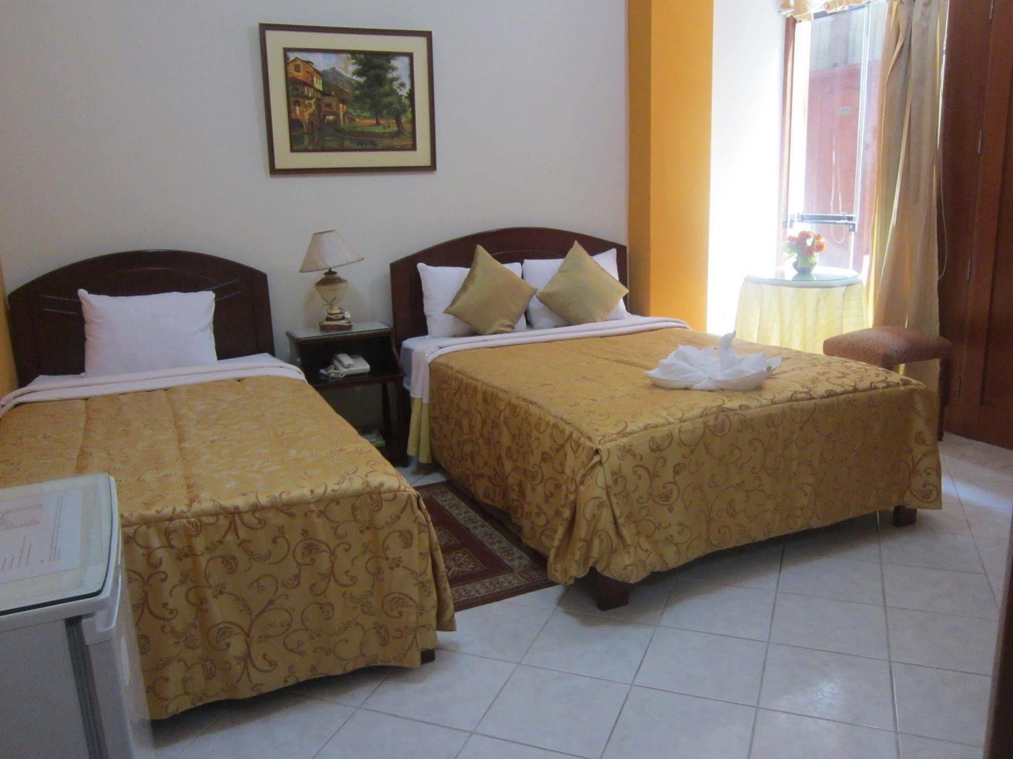 Hotel Plaza Trujillo Luaran gambar